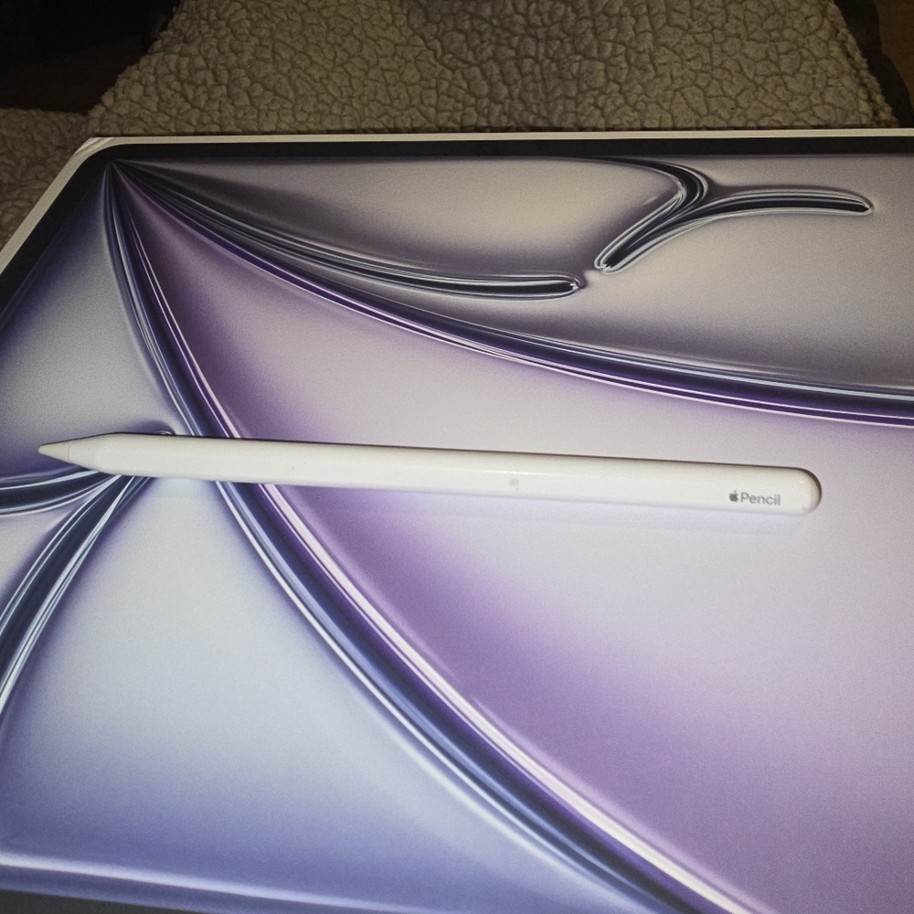 USED GEN 2 APPLE PENCIL !! Bought From My Co Worker , Doesnt Work With Ipad Air